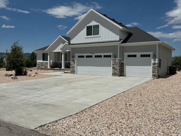 1535 Birch Way