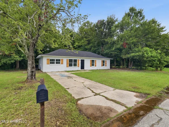3307 Johnson Dr, Gulfport, MS 39501