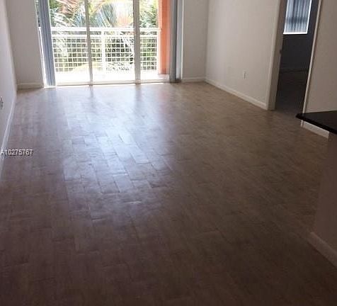 4th image of 2000 N Bayshore Dr APT 0404