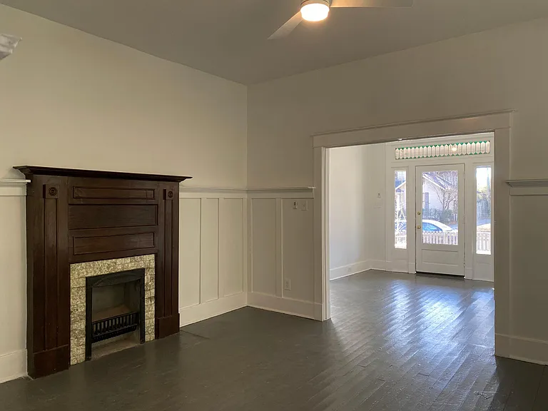 2174 Monroe Ave — Photo 10