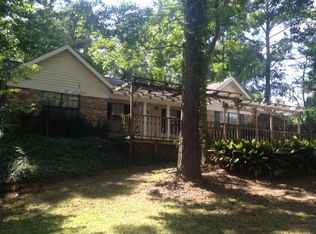 27 Magnolia Dr, Petal, MS 39465