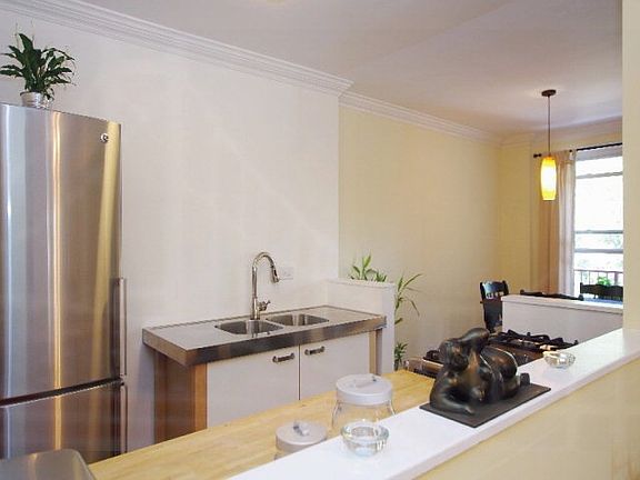 5th image of 315 W 232nd St APT 4B