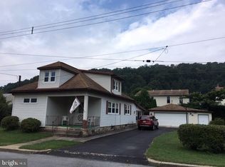 32 Myrtle Ave, Reading, PA 19606
