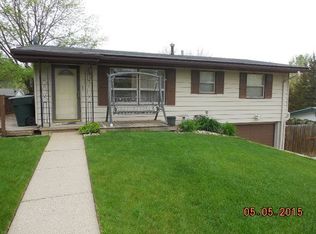 1707 Helmer St, Sioux City, IA 51103