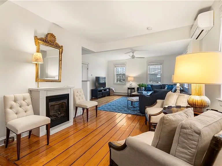 35 Marsh St — Photo 6