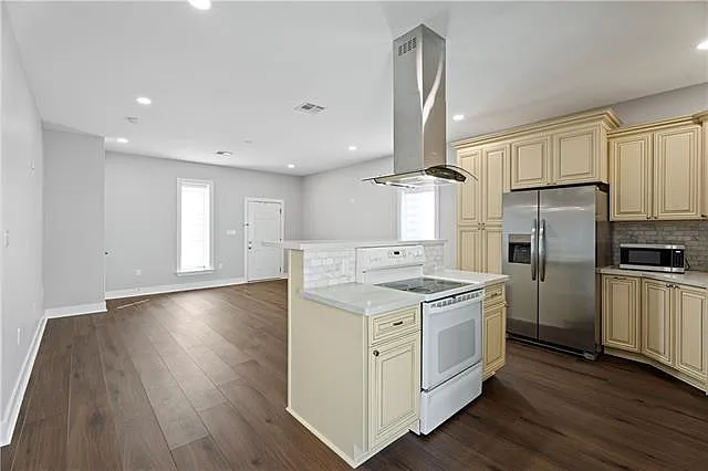 1701 8th St — Photo 6