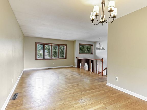 5th image of 226 Muskingum Dr