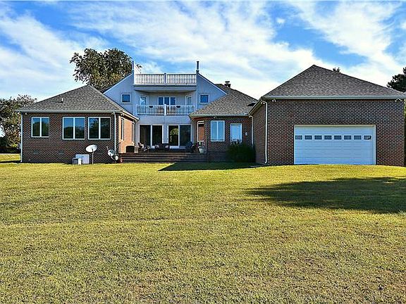 2nd image of 109 Quail Run Dr