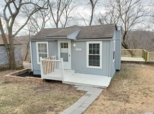 8618 Grant Dr, Raytown, MO 64138