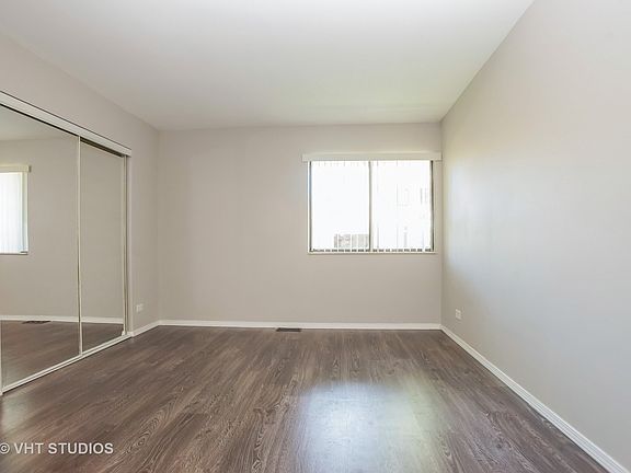 5th image of 1603 E Vermillion Ln