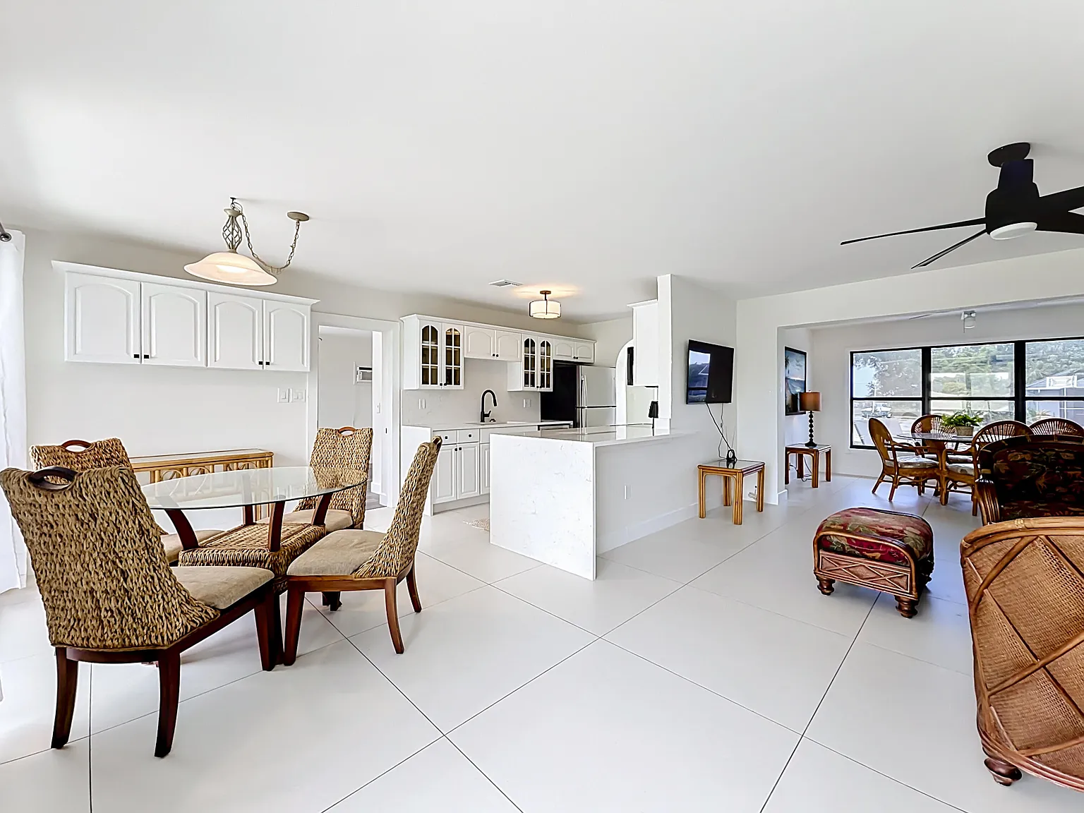 3 bed, 2.0 bath, 1487 sqft, $2,250 — Photo 4