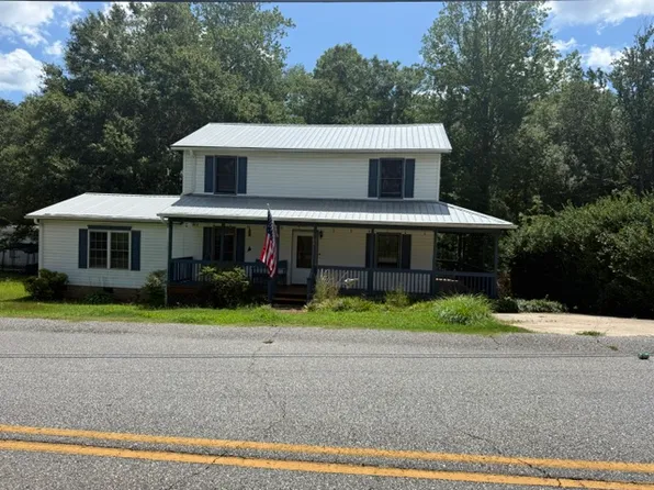 24 Lorraine Dr, Travelers Rest, SC 29690