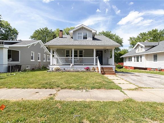 2nd image of 3107 Jules St