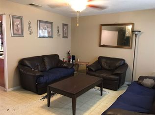 2515 E Elm St, Laredo, TX 78043