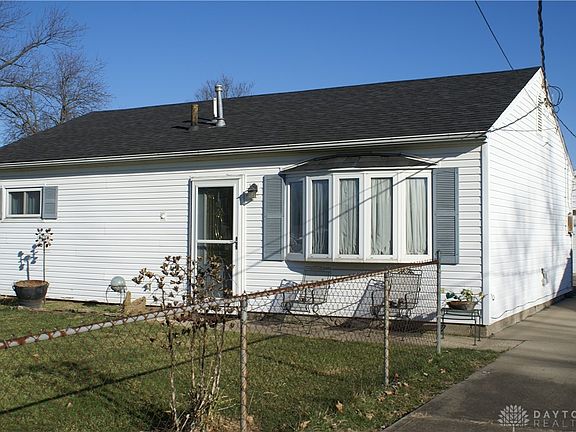 3rd image of 3005 Ogden Dr