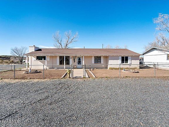 3rd image of 46812 N 8th St
