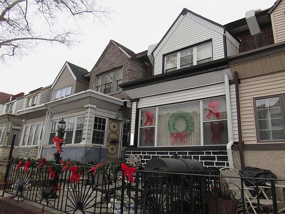2nd image of 5813 N Camac St