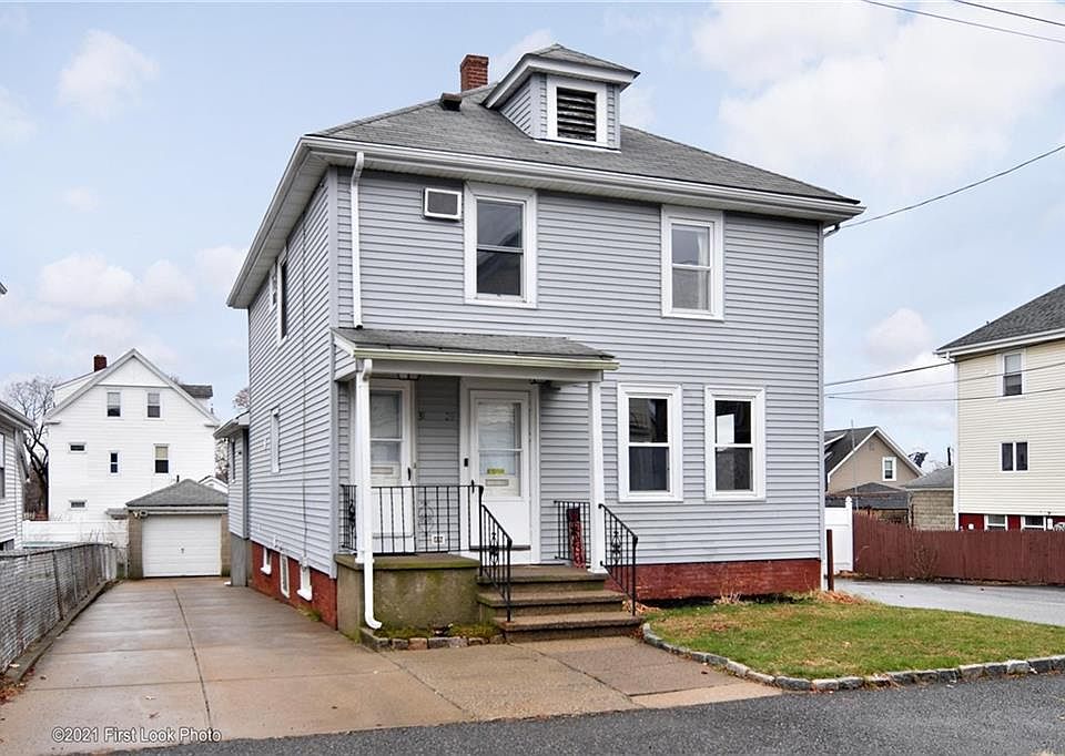 1st image of 29 4th St