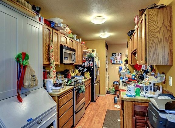 3rd image of 17430 Ambaum Blvd S #8