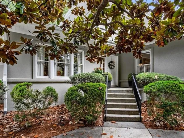 422 Fisher Park Cir Unit B, Greensboro, NC 27401