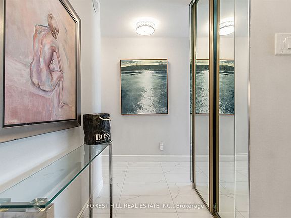 4th image of 8111 Yonge St #1209
