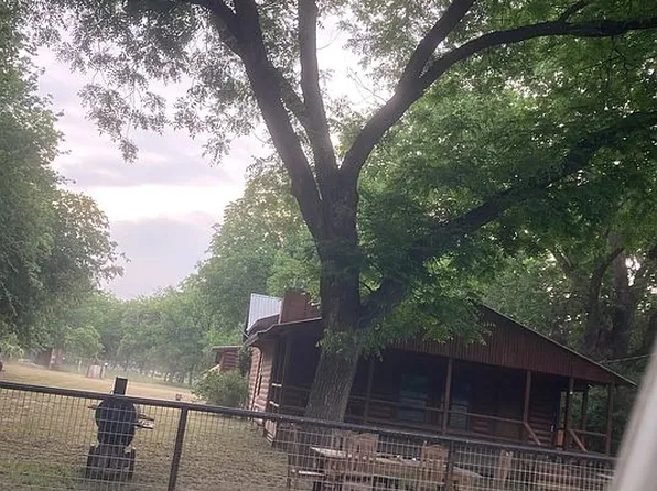 207 N Lookout St, San Saba, TX 76877