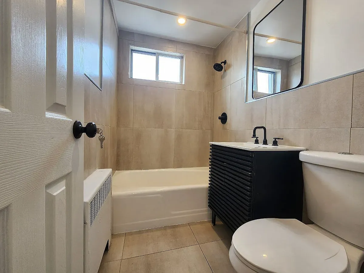 1 bed, 900 sqft, $1,895 — Photo 3