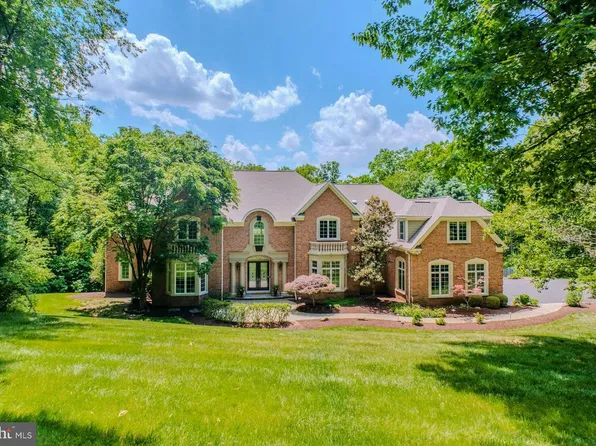 40321 Beacon Hill Dr, Leesburg, VA 20176