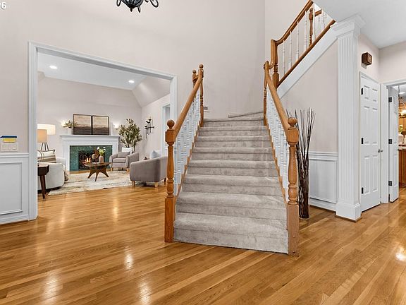 2nd image of 5008 Hartford Pl