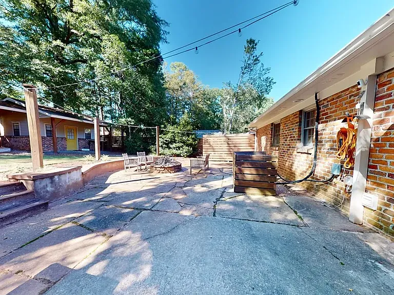 869 Cahaba Dr — Photo 6