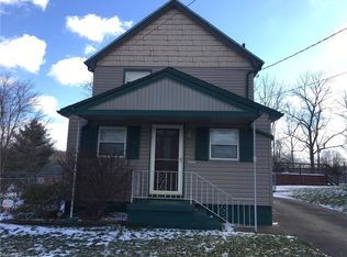 52 Prospect St, Struthers, OH 44471