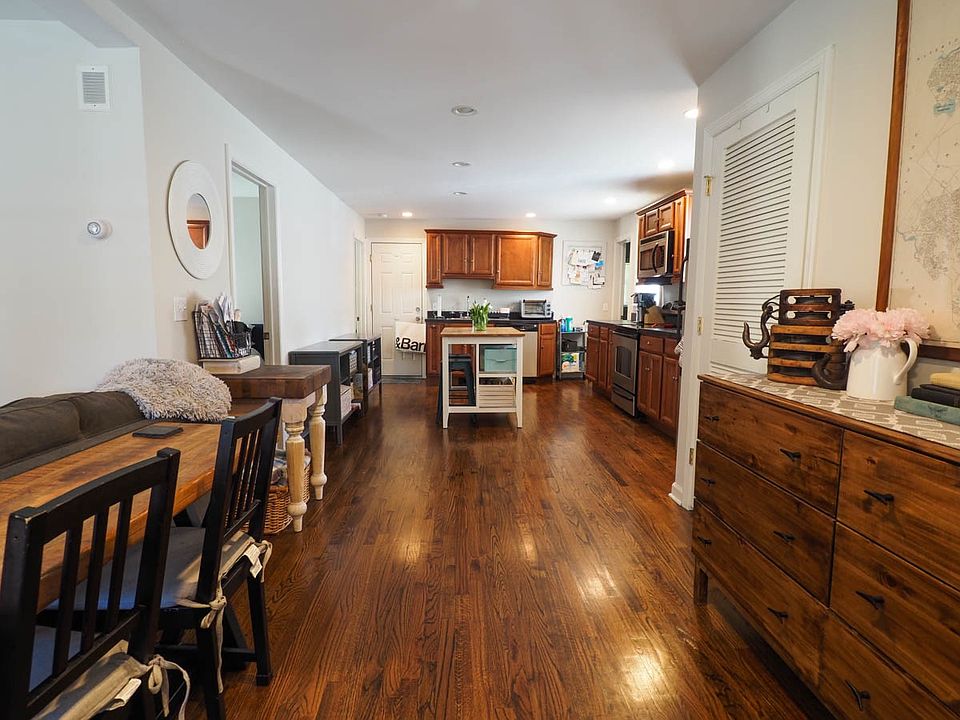 1st image of 26 Hanford Ave #1
