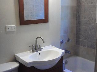 10915 S State St, Chicago, IL 60628