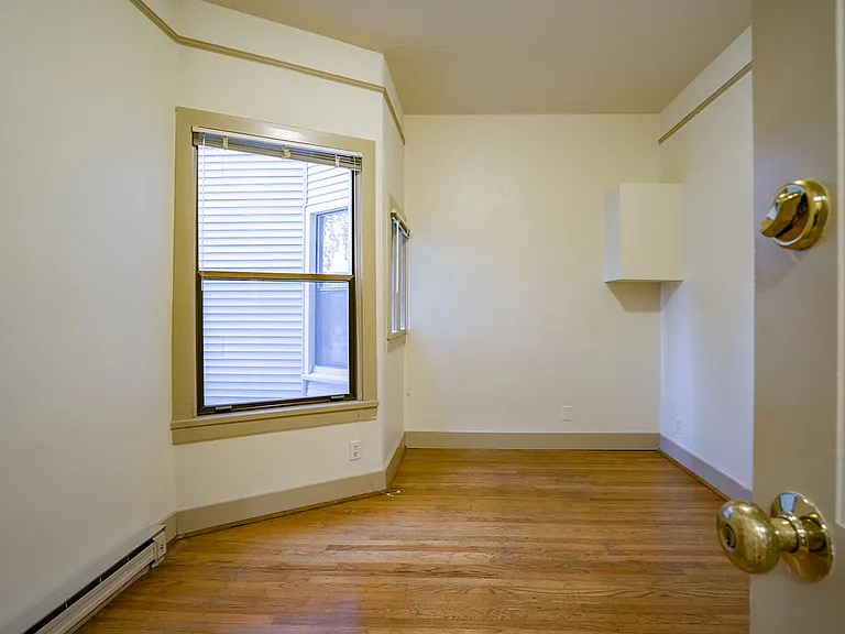 The Duke Apartments — Photo 10