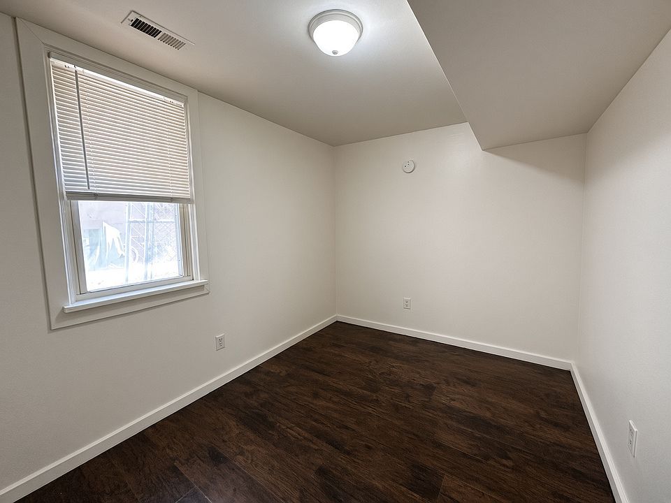 1st image of 4635 Towle Ave #4635