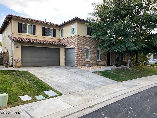 2nd image of 26804 Desert Locus St