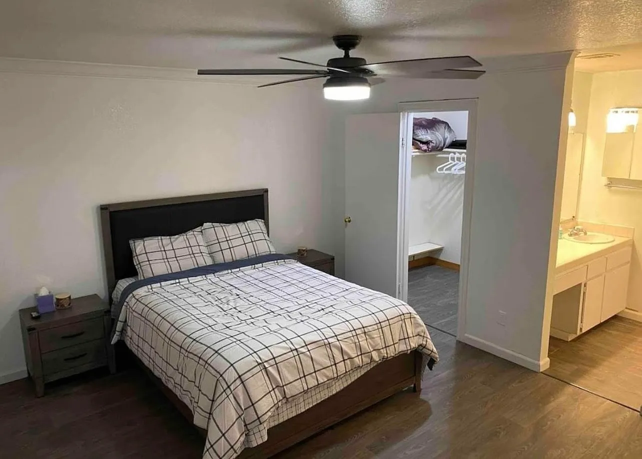 516 Thomas Cir — Photo 3
