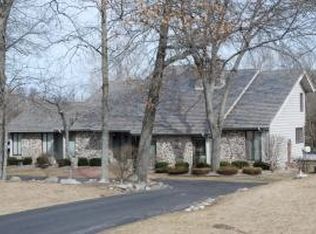 W297N850 Kings Way, Waukesha, WI 53188