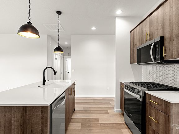 4th image of 6611 S Kanara Ave