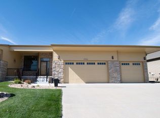 5760 N 157th St, Omaha, NE 68116