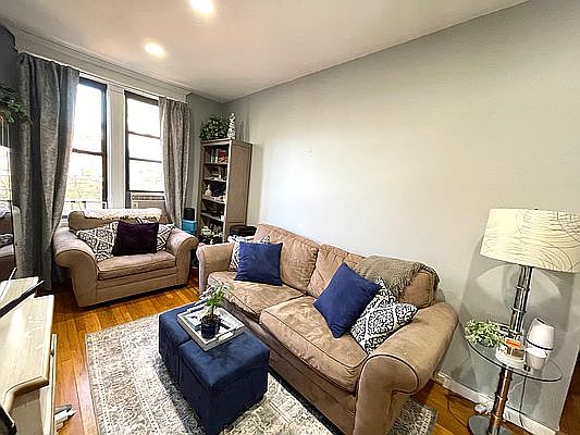 5th image of 31-12 42nd St #2H