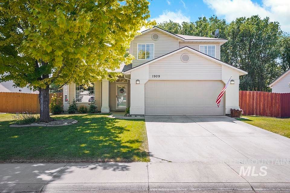 1st image of 1909 W Havenwood Ave