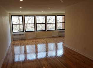 7536 Bell Blvd APT 3B, Oakland Gardens, NY 11364