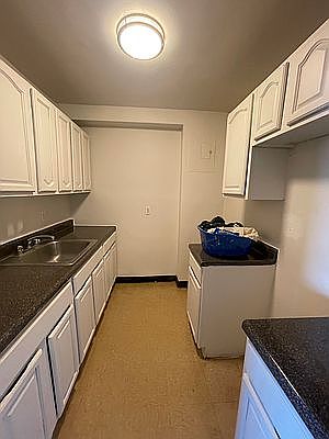 5th image of 1700 Bedford Ave APT 15H