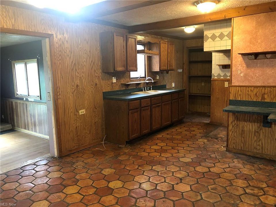 2nd image of 6109 Stearns Rd