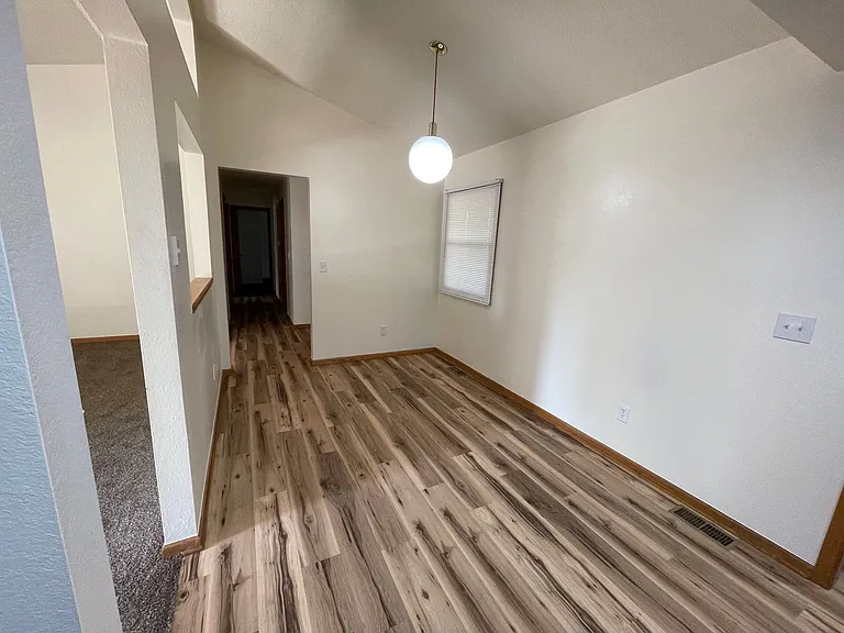2315 43rd Avenue Ct — Photo 14