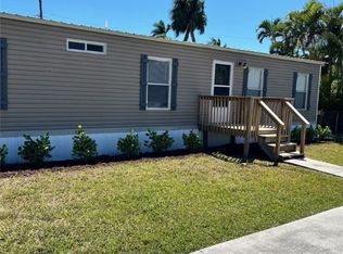 10651 Gladiolus Dr, Fort Myers, FL 33908