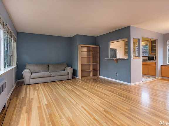 4th image of 314 N G St APT D1