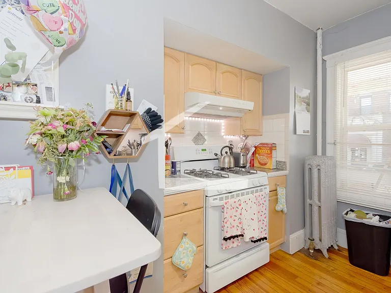 74 Quint Ave #7 — Photo 3