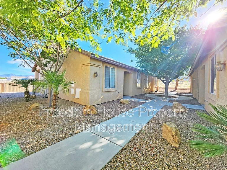 1041 Marne Ct #4 — Photo 6